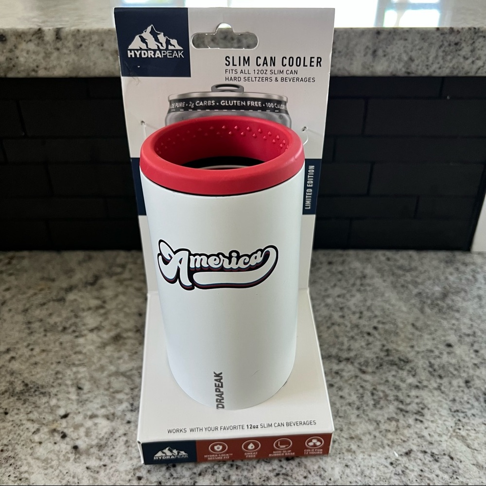 NWT Hydrapeak ‘America’ Slim Can Cooler